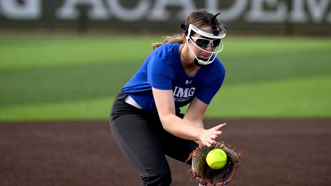 McKenna Cassidy practices at IMG’s new softball facilities on Softball Prospect Day.