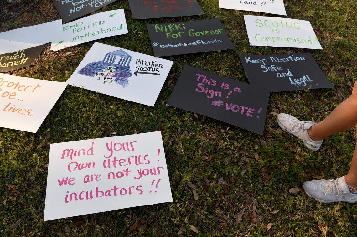 Over a hundred people joined a march and rally organized by Women’s Voices of SW Florida to support women’s rights to choose abortion on May 4, 2022. The group met at the Central Library and marched to the Historic Courthouse.