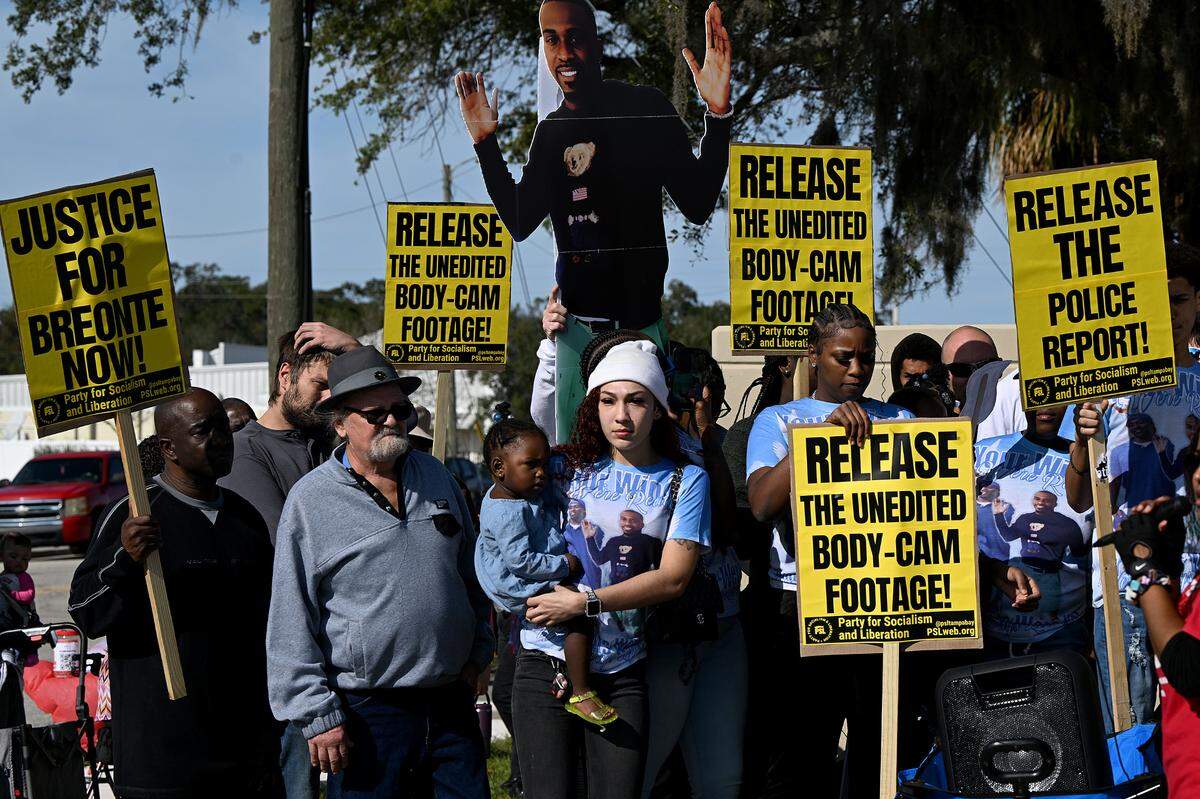 Dozens of protesters gathered at the Palmetto Police Department on Sunday, Jan. 7, 2024, to demand answers following the November death of 36-year-old Breonte Johnson-Davis, who died shortly after Palmetto police officers used a stun gun on him, according to a police report.