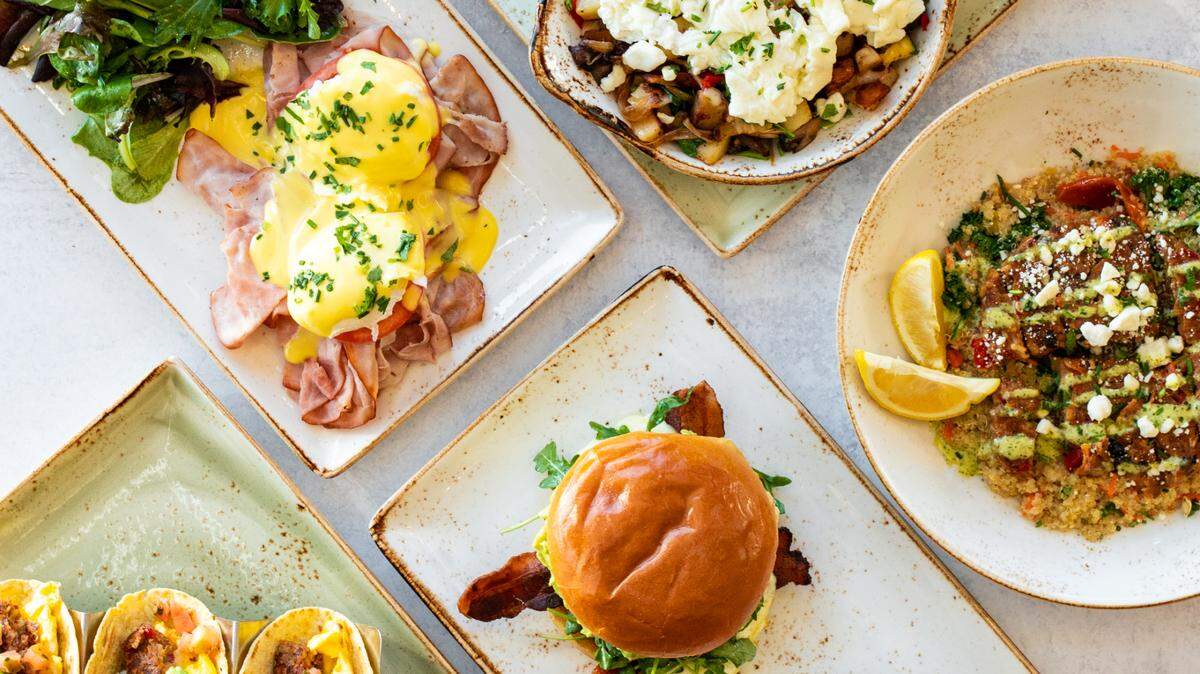 First Watch plans to open another breakfast and lunch restaurant in the Bradenton area, according to public building records filed with Manatee County Government.