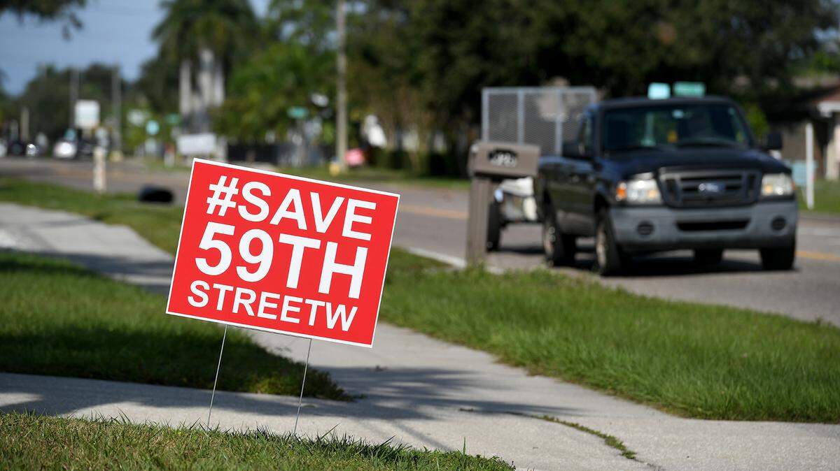 West Bradenton residents on 59th Street West demanded answers from county officials after receiving misleading letters about an upcoming roadway expansion projec