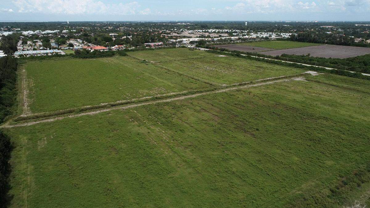 Part of the Lake Flores project, looking north towards Cortez Road (where buildings can be seen) with 75th Street West on the right. Plans for phase one of Bradenton’s Lake Flores project have been submitted to Manatee County by new owners, though construction is not expected for a year.