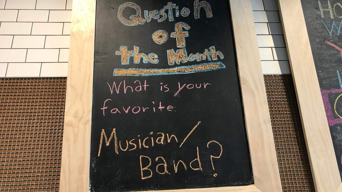 The question of the month helps Maple Street Biscuit Company get orders to their diners.