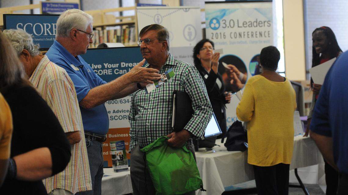 Manatee County hosts small business expo at Central Library 