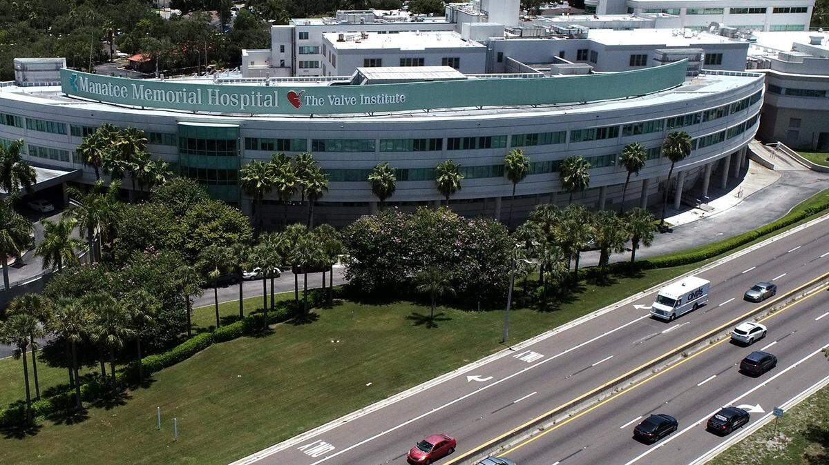 07/20/21--Manatee Memorial Hospital has a new CEO, Tom McDougal, who replaced Kevin DiLallo after 11 years in the role.