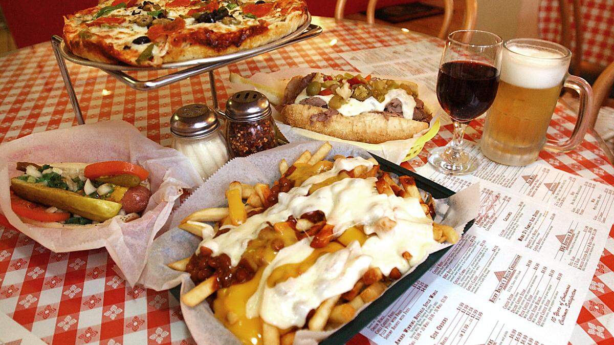 Joey D's Chicago Style Eatery & Pizzeria offer customers favorites like their Monsters of the Midway pizza, Cheesy Beef sub, Chilli-Cheese Fries and "Chicago Style" hot dog at their location at Cortez Road and 14th Street in Bradenton. Brian Blanco/The Herald