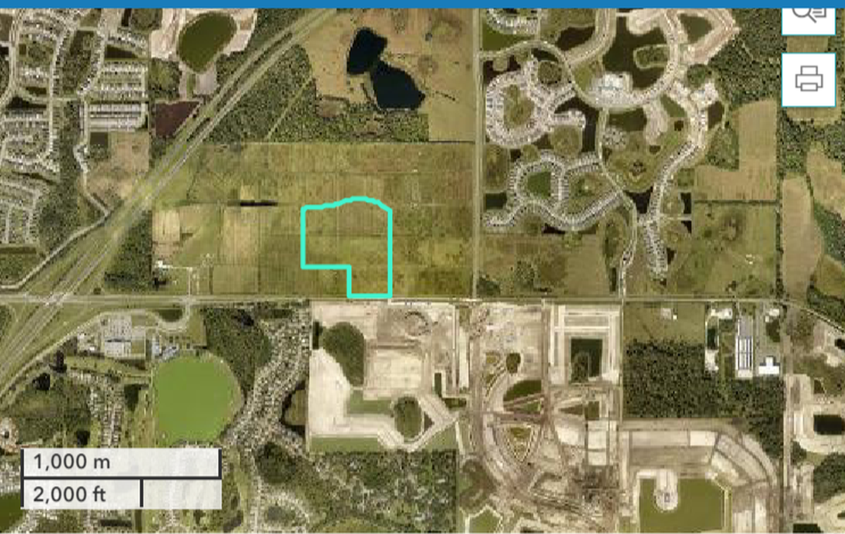 The 40-acre site where The Carlton at Robinson Gateway will be constructed is shown in the blue-green outline north of Moccasin Wallow Road. Interstate 75 is shown at left.