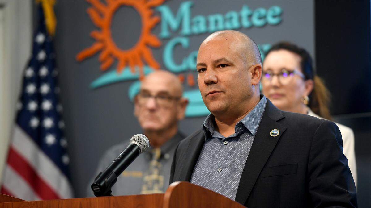 Two days after making a surprise change to remove Commissioner Kevin Van Ostenbridge as chairman of the board, the Manatee County Commission voted to reinstate him Thursday morning. Van Ostenbridge addresses the media during a September 2022 Hurricane Ian briefing in this Bradenton Herald file photo.