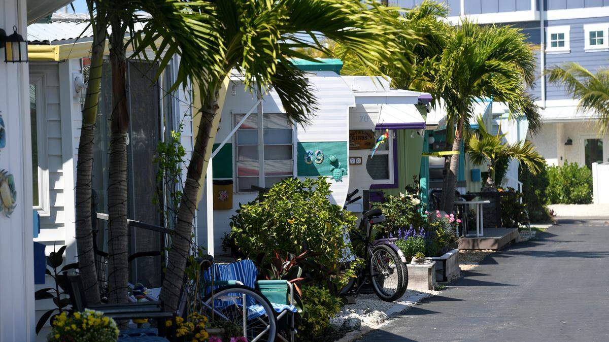 The owners of Pines Trailer Park in Bradenton Beach want to sell the property and have offered residents the option to purchase the park for $16 million.