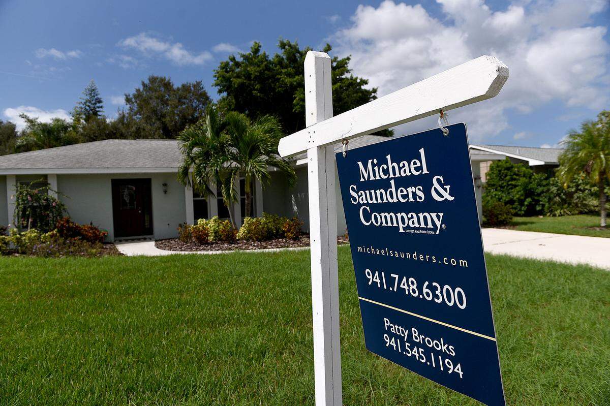 Bradenton area home sales set a record in August with a median price of $360,000, according to the Realtor Association of Sarasota and Manatee.