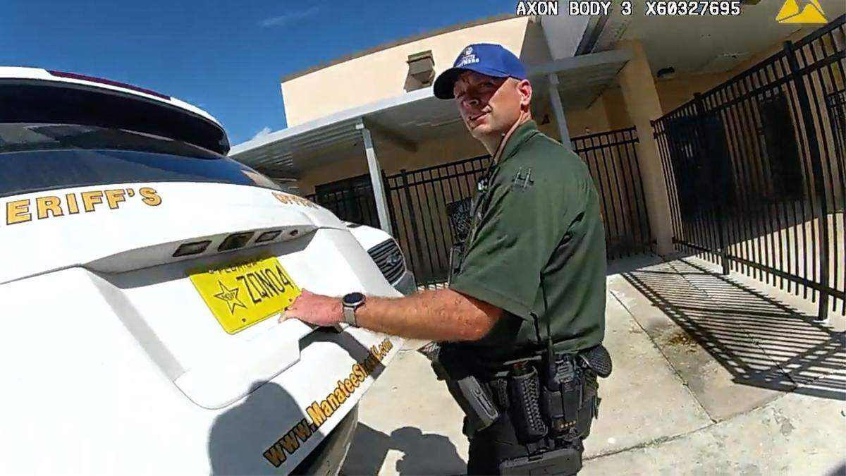 A screenshot from body camera video footage on Aug. 22, 2021 shows Manatee County Sheriff’s Office Deputy George Schrenk who arrested 12-year-old Ja’Quyla Jones at Palm View K-8 in Palmetto.