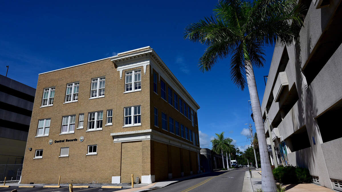 A performing arts university in downtown Bradenton? Manatee OKs first step