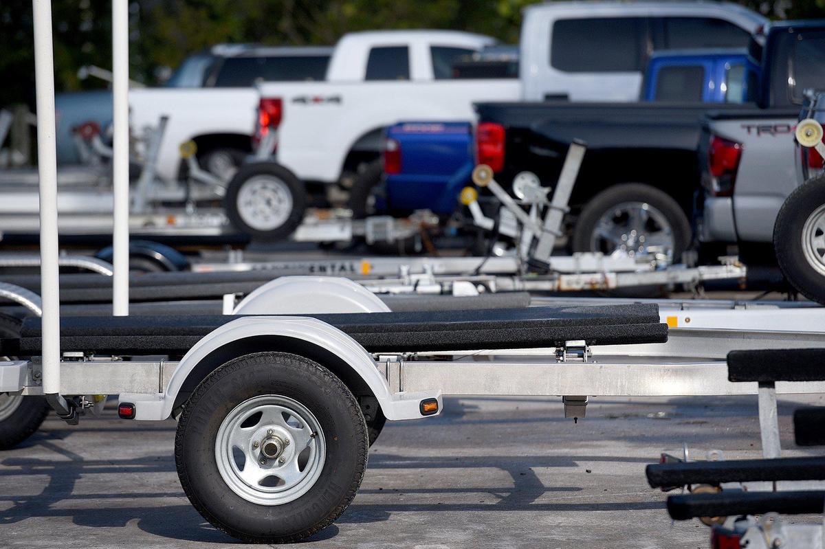 Boat ramps in Manatee County will re-open Monday after the Board of County Commissioners went against a recommendation from the chief public safety official.