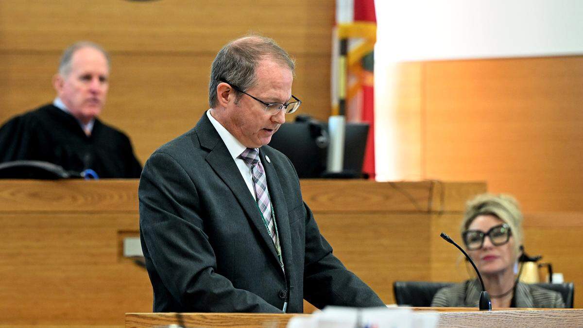 Assistant State Attorney Justin Foster addresses the jury during the trial for Nicholas Anthony Zotto in court Tuesday, Sept. 16, 2025 at the Manatee County Judicial Center in Bradenton. A jury found Zotto guilty of aggravated animal cruelty.