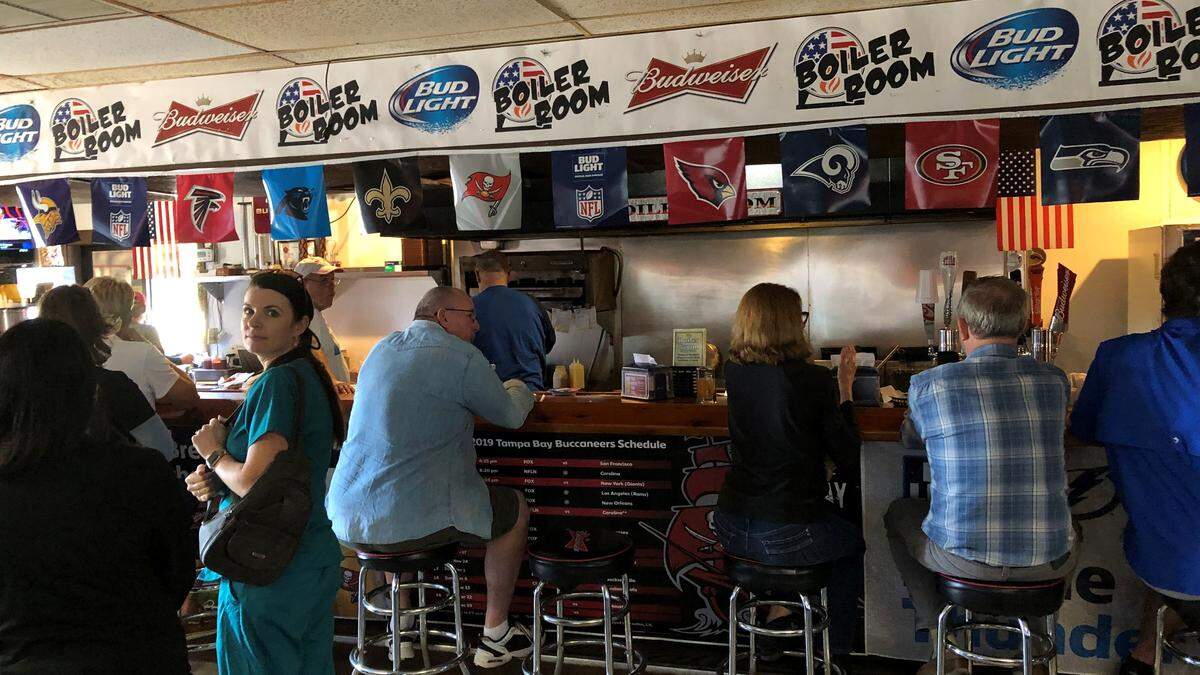 Matt LaVallee closed The Boiler Room Bar & Grill, 5600 Manatee Ave. W., Bradenton Jan. 11, 2020.