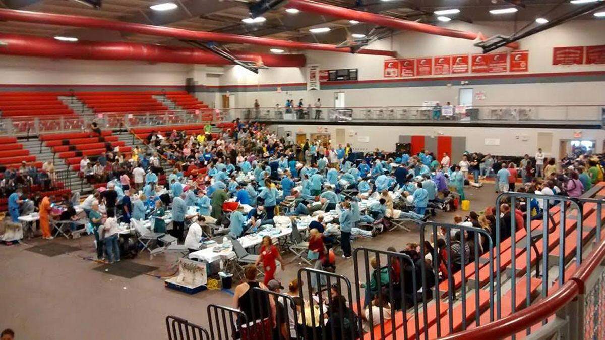 The basketball court at Ooltewah High School in Ooltewah, Tenn., was the site of a free Remote Area Medical medical clinic in September. A similar clinic will be held on Saturday and Sunday at Mantee Technical College on State Road 70 in Manatee County. PROVIDED PHOTO