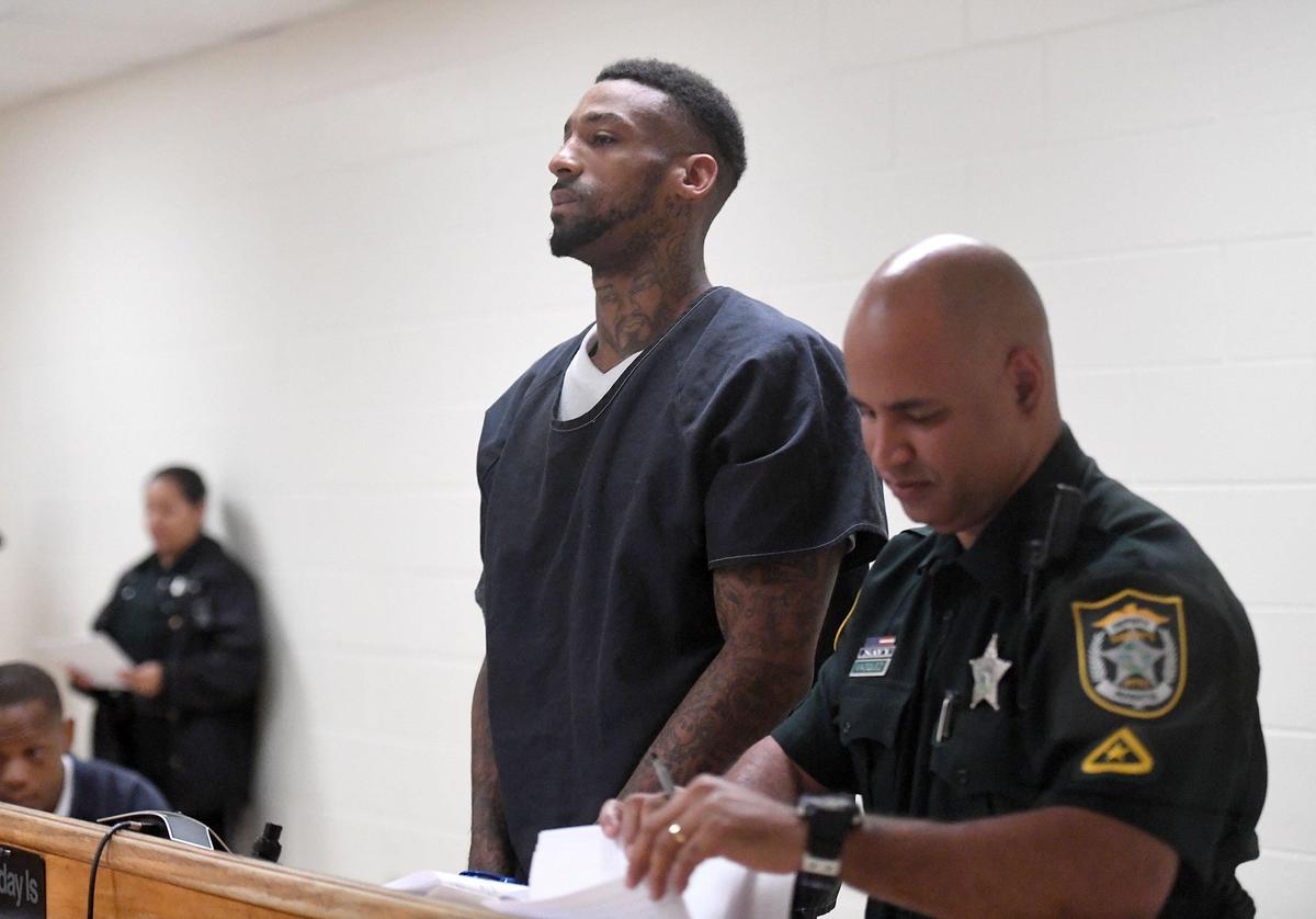 De Undre Dunn faces a judge via video link from the Manatee County Jail for second degree murder in the shooting death of his girlfriend on Easter Sunday.