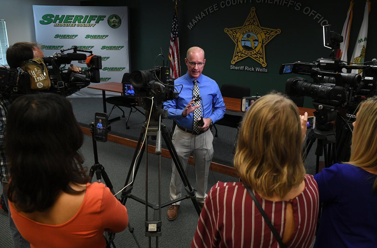 Randy Warren, public information officer for the Manatee County Sheriff’s Office, gives a brief update on the investigation into a man found on fire in Myakka.