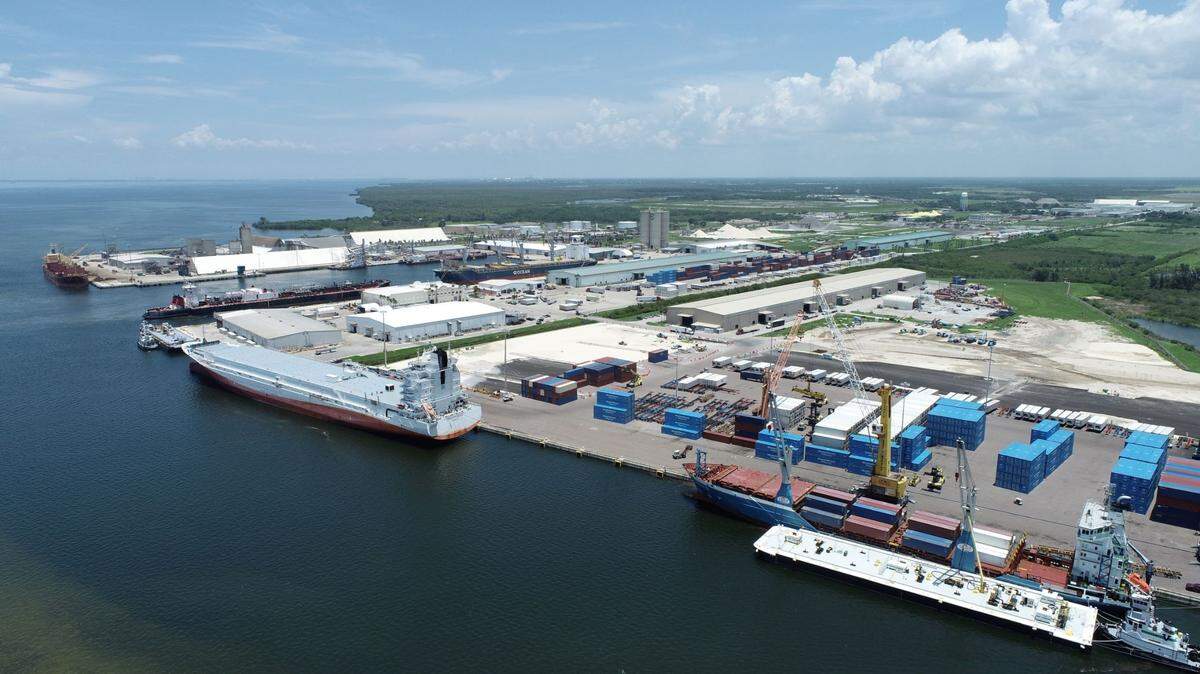 As a $9.6 million first-phase expansion of Port Manatee’s dockside container yard nears completion, more than 5,000 acres of on-port and near-port properties offer abundant room for further growth.