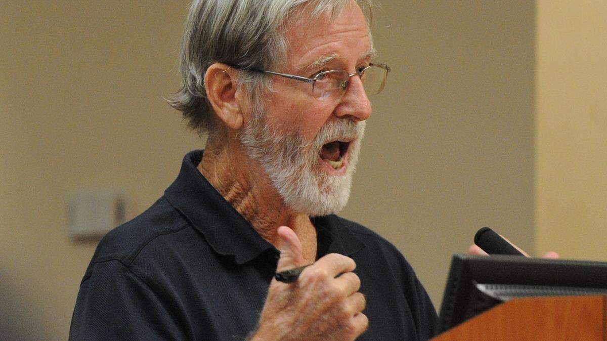 Edward Goff offers his approval to raise impact fees as he speaks during public comment Thursday, as Manatee County commissioners consider raising impact fees to pay for future growth in the county. 
 GRANT JEFFERIES/Bradenton Herald
