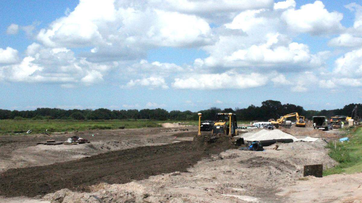 White Eagle Boulevard, which will serve Lakewood Centre Community Park, is being extended north of 44th Avenue East. 
 JAMES A. JONES JR./Bradenton Herald