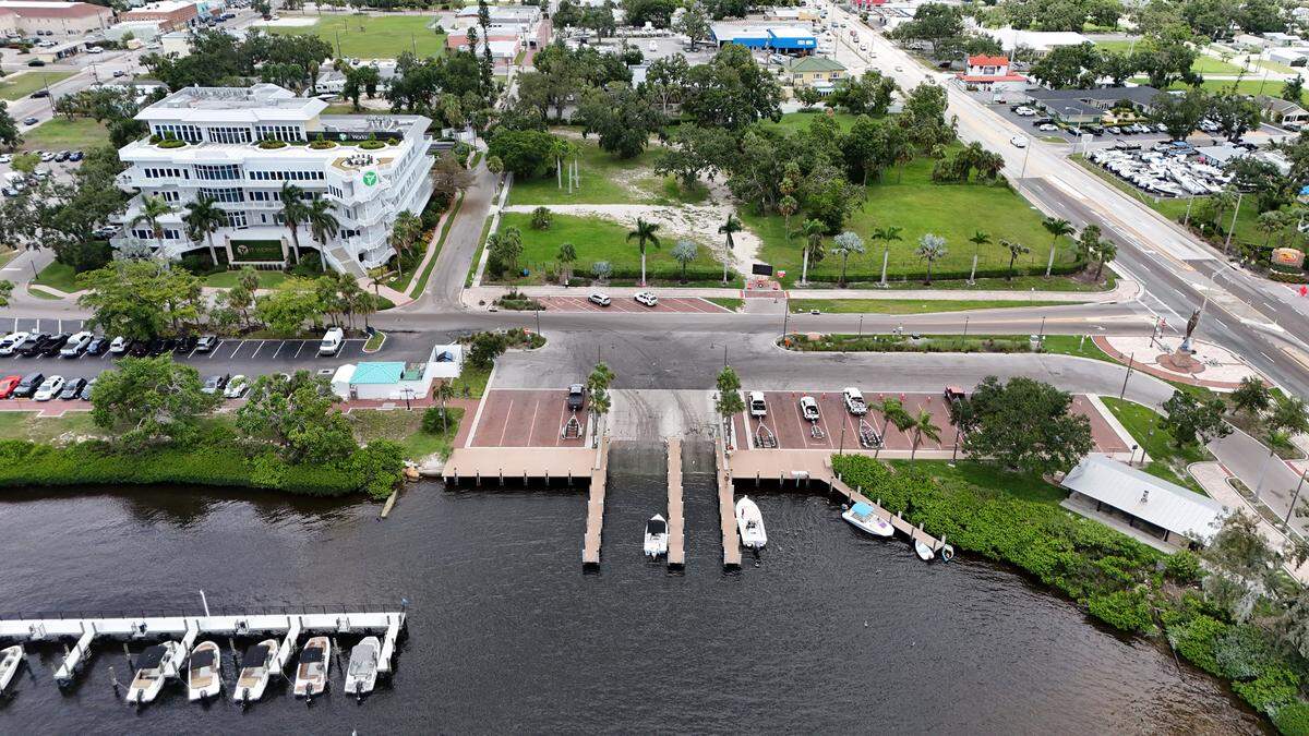 The land on Riverside Drive in Palmetto where there are plans to build a mixed-use development, July 2, 2025.