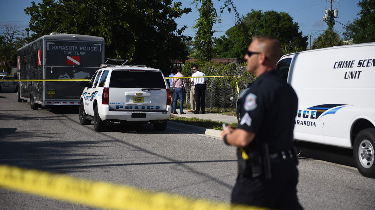 Sarasota Police detectives, crime scene technicians and the dive team have been called out to the 1900 block of Gillespie Avenue in Sarasota where human remains have been found.