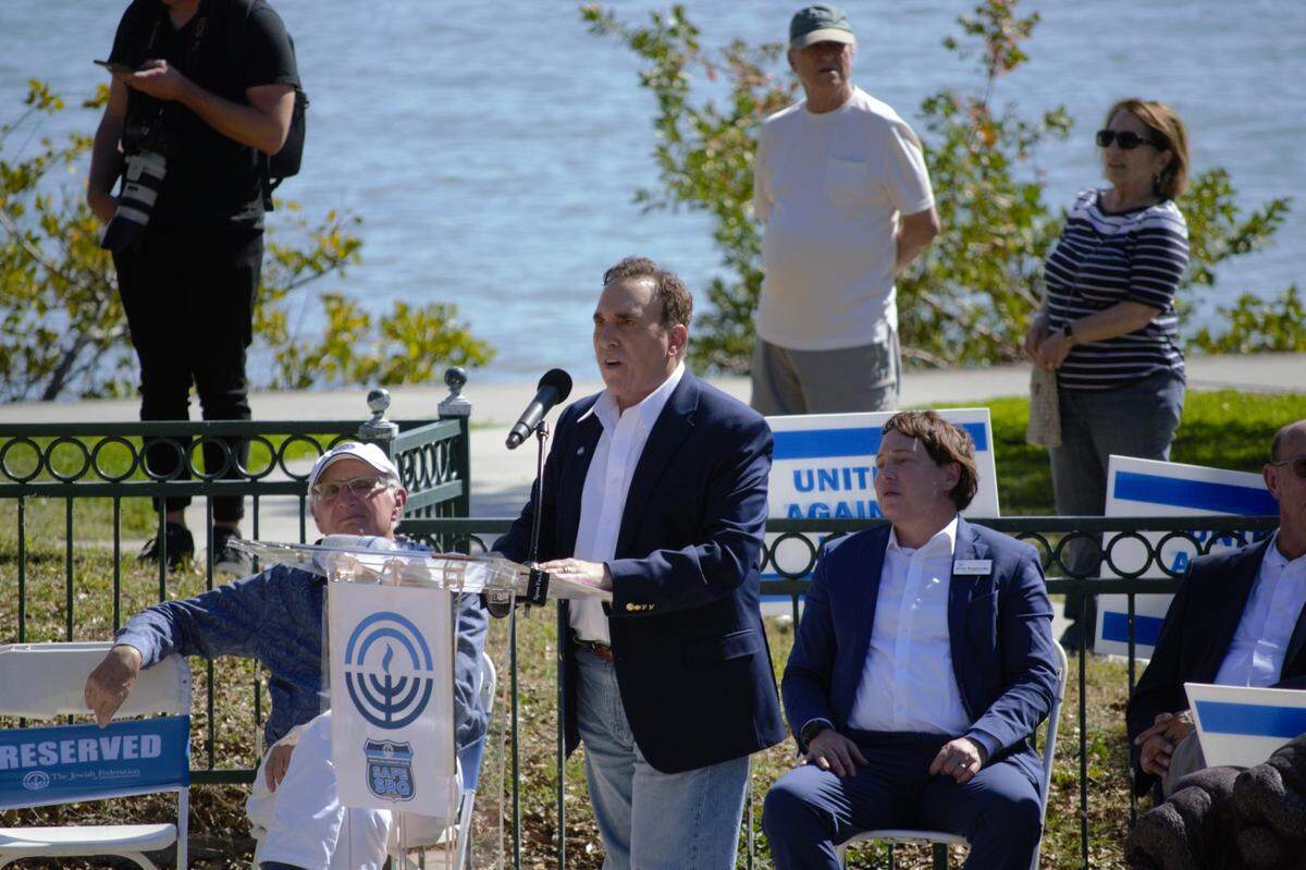 American Jewish Committee regional director Brian Lipton speaks at a “United Against Hate” gathering hosted by the Jewish Federation of Sarasota-Manatee at Bayfront Park in downtown Sarasota on Feb. 20, 2022.