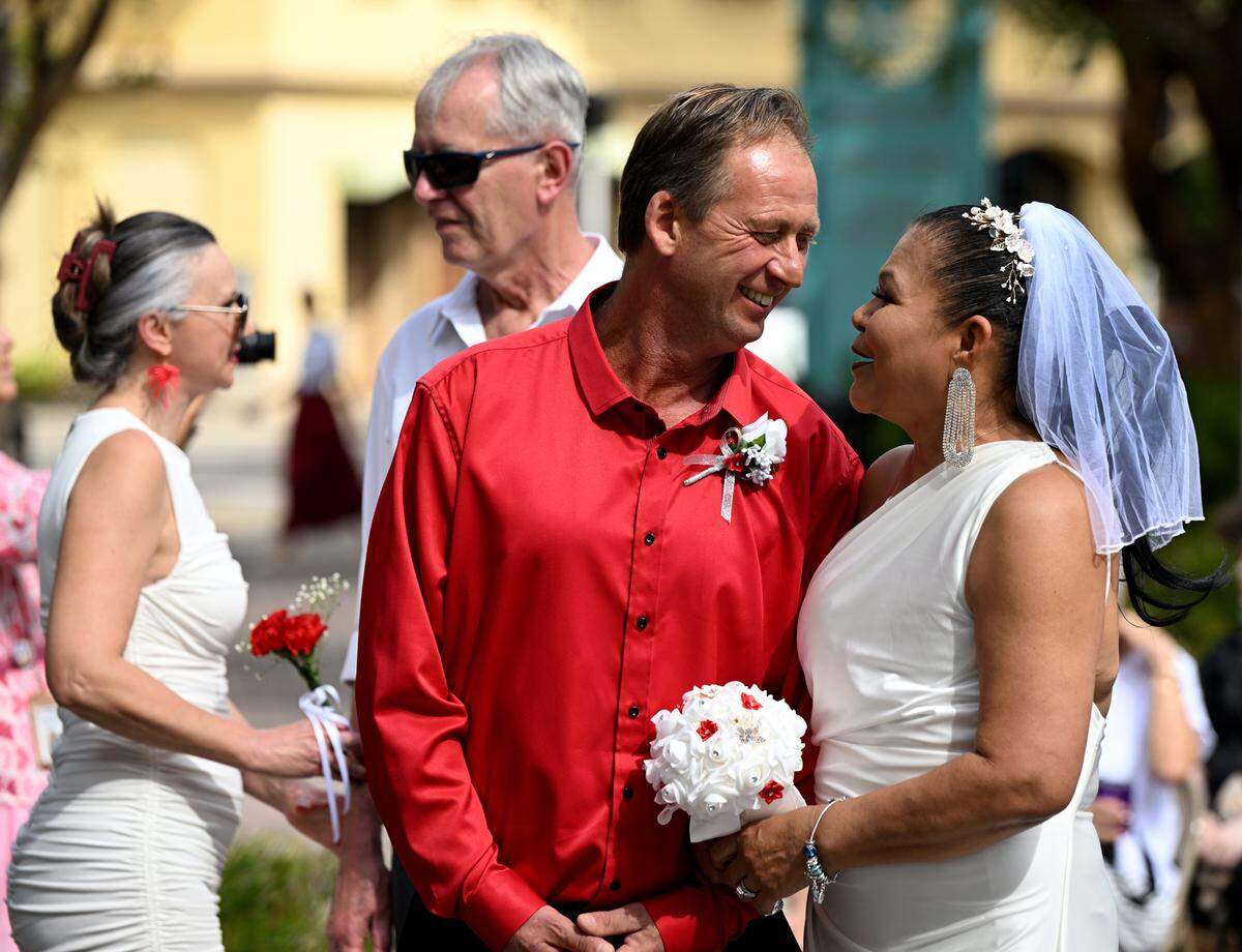 Enrico Beissert and Esther Reyes participate in the Fifth Annual Valentine’s Day Group Wedding.