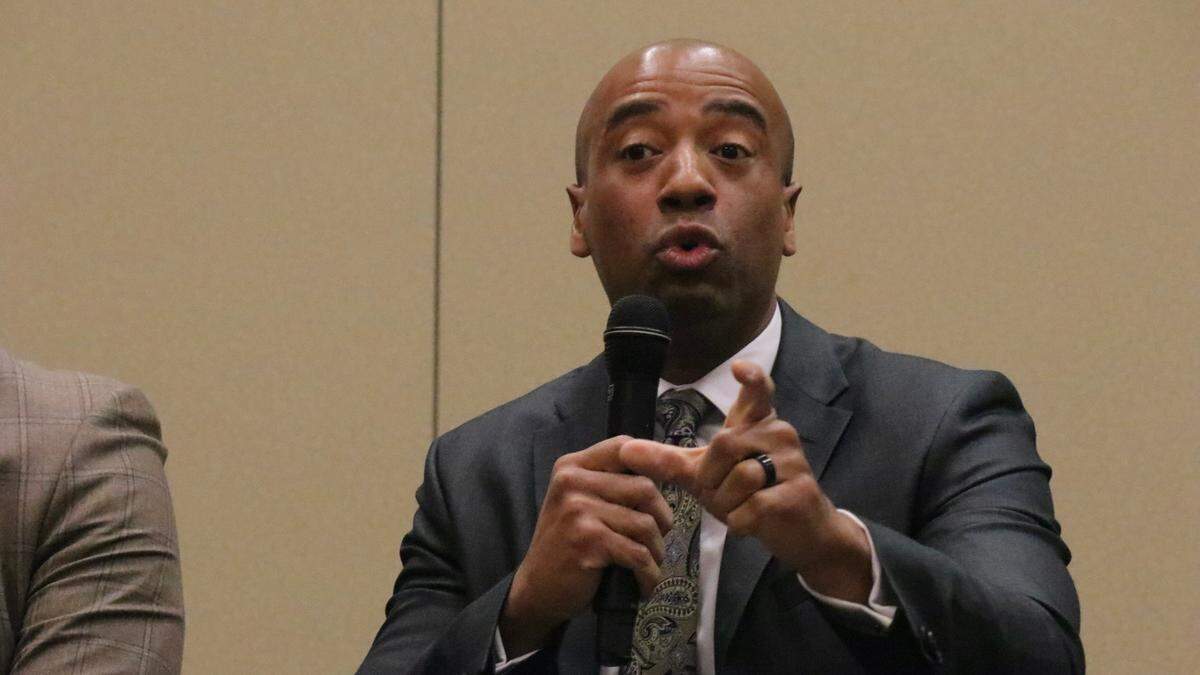 Jamal Sowell said that Black business owners should join chambers of commerce and other business networking groups so that others get to know them and become more comfortable with their skill sets. Sowell was a panelist at Thursday night’s Elevating CommUnity forum.