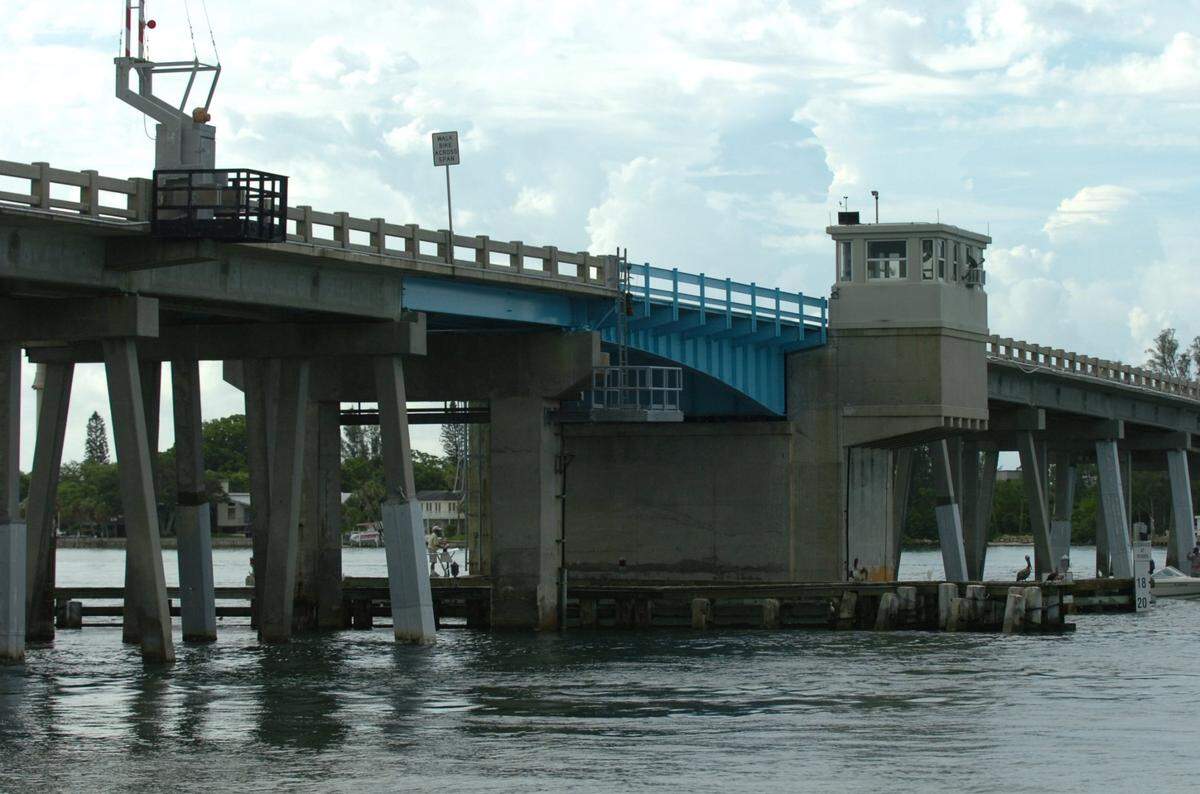 The Florida Department of Transportation wants to know what residents think should be done with the Longboat Pass Bridge. Alternatives to be evaluated include rehabilitation of the existing bridge, a new high-level fixed bridge, and a moveable bridge.