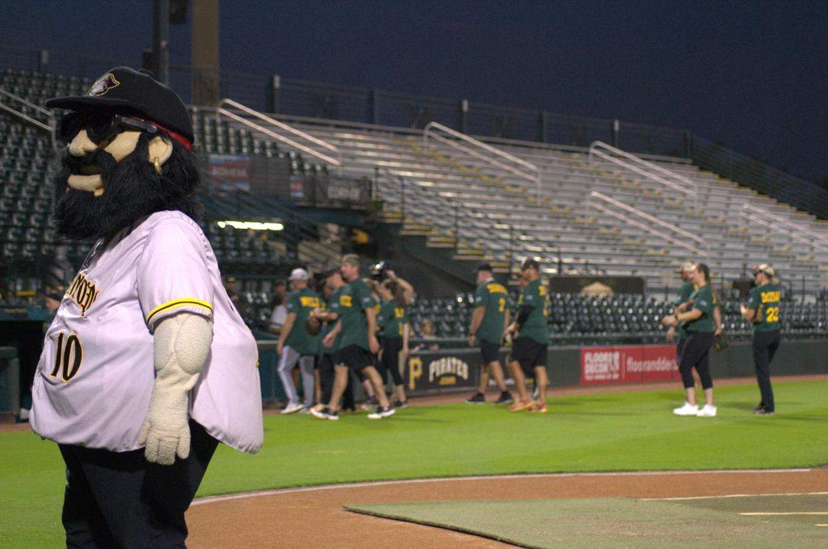 The Bradenton Police Department faced off against the Manatee County Sheriff’s Office in “Battle of the Badges,” a baseball match for charity at LECOM Park on Tuesday.