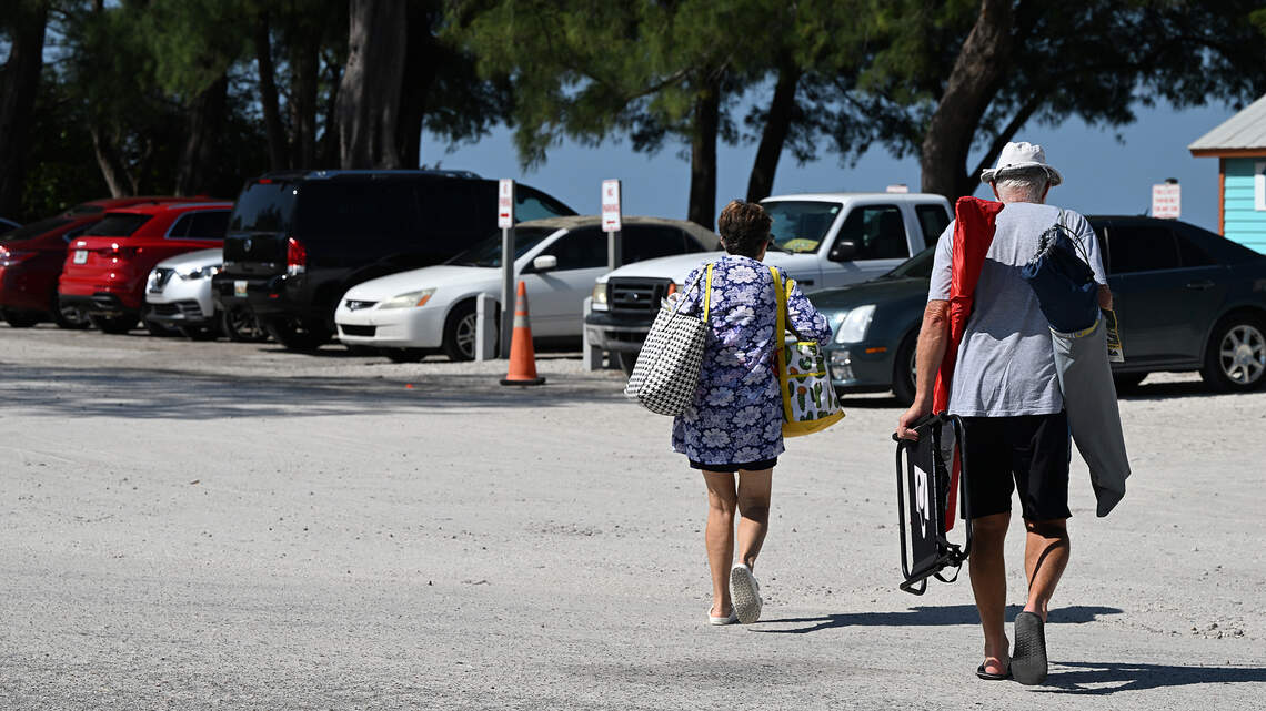 A beach parking garage is coming to Anna Maria Island. Here are 7 things to know