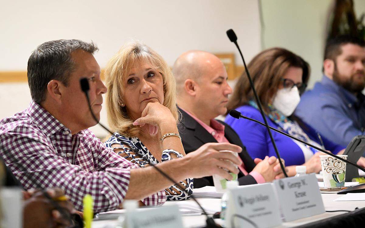 08/31/21—Commissioner Vanessa Baugh turns to Commissioner George Kruse while the county commission holds a workshop at the Bethany Baptist Church in Myakka to talk to residents and hear from them on the subject of rural development.
