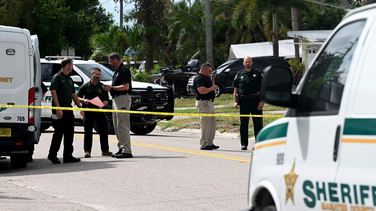 The Manatee County Sheriff’s Office on the scene of a murder in the 6800 block of 26th Street West.  A Wimauma man was arrested in fatal shooting of his ex-girlfriend inside her Bradenton home, deputies say. Photo taken on Oct. 10, 2025.