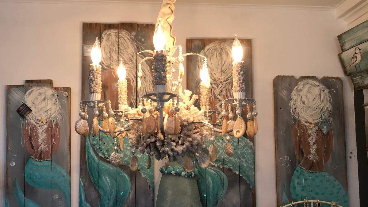Gypsea Soul boutique offers unique home decor items, artwork, art classes, and clothing The business is located at 615 15th St. W.