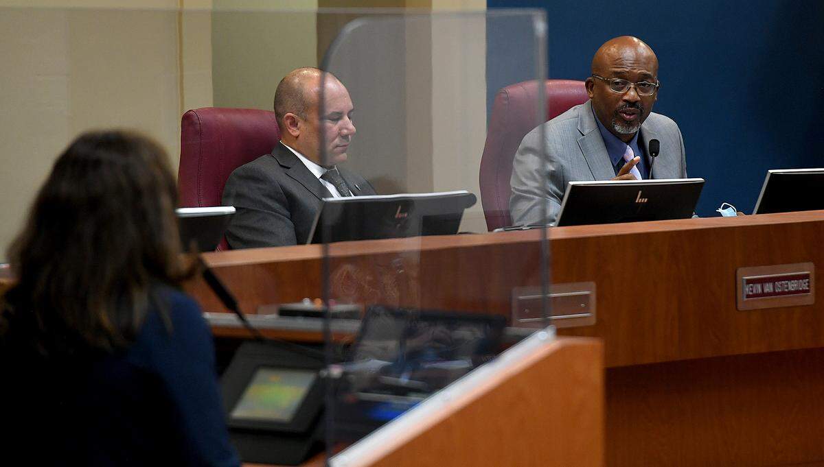 10/12/21—Commissioner Reggie Bellamy asks a question of Geri Lopez, director of Manatee County’s Department of Redevelopment and Economic Opportunity, during a presentation regarding the Rental Assistance Program.