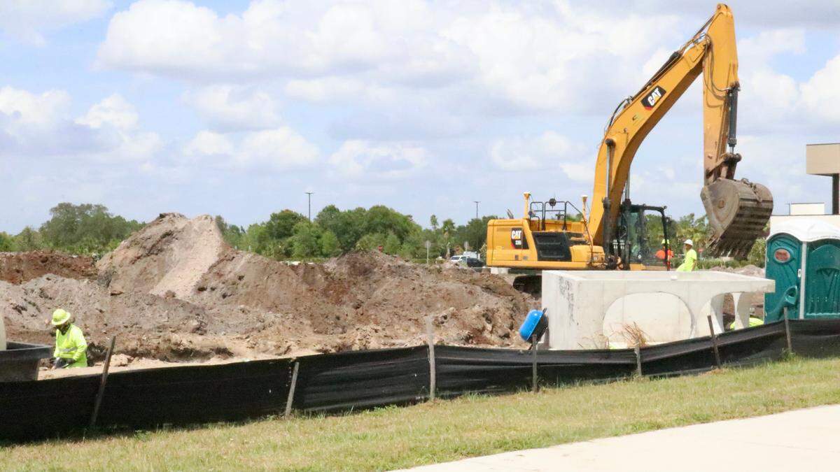 5/19/2021--Casto is rapidly moving forward with the its 50-acre Center Point Waterside development, located south of University Parkway and east of Lakewood Ranch Boulevard.