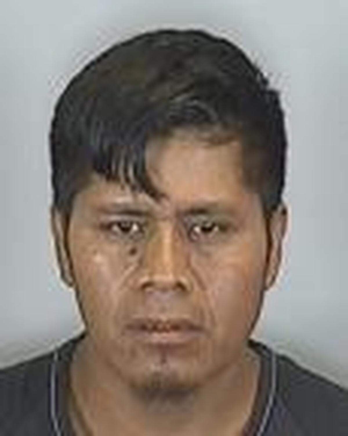 Luis Xorxe-Xirum, DUI, operating a motor vehicle without a valid license, $620 bond.