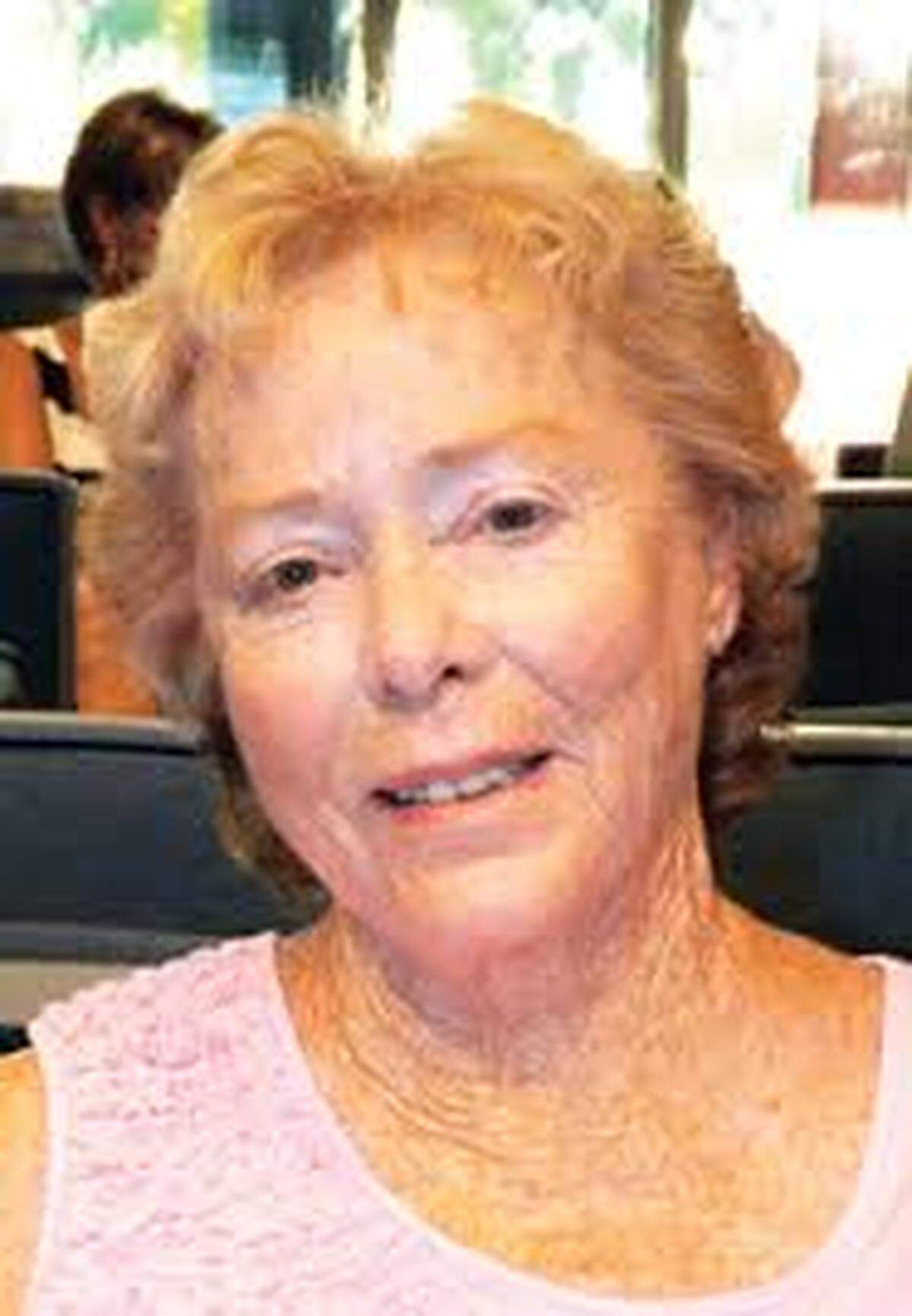 Carol Soustek, an incumbent Holmes Beach City Commissioner, is running for re-election in 2019. She has lived in Holmes Beach for over 30 years and is an active volunteer in the community.