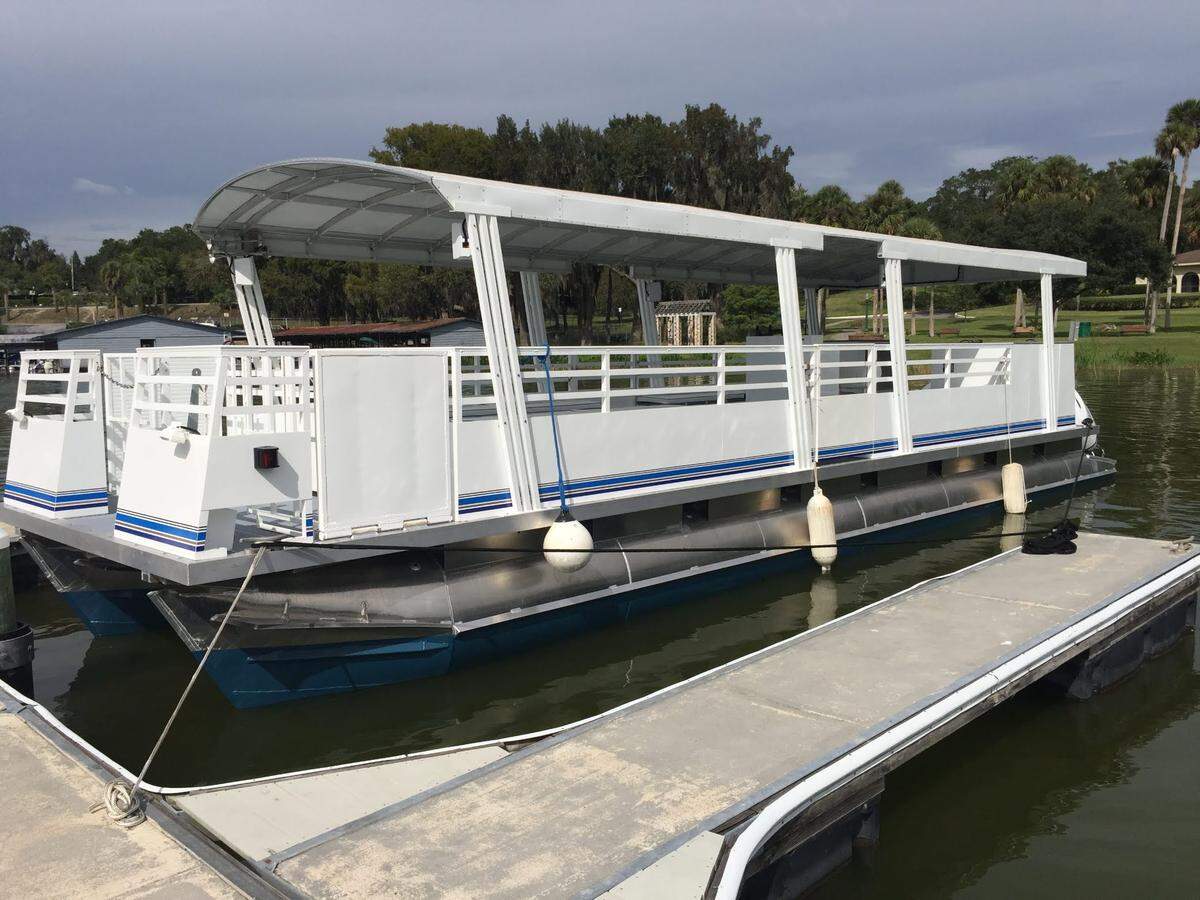 Manatee County plans to order two 49-passenger pontoon boats that will provide water taxi service between downtown Bradenton/Palmetto and Anna Maria Island.