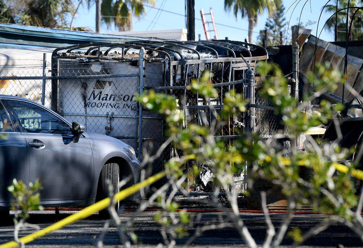 11/30/21—An early morning fire on Sunday, Nov. 28, caused extensive damage to Manson Roofing, a business in Bradenton. An investigation into the cause was ruled undetermined.