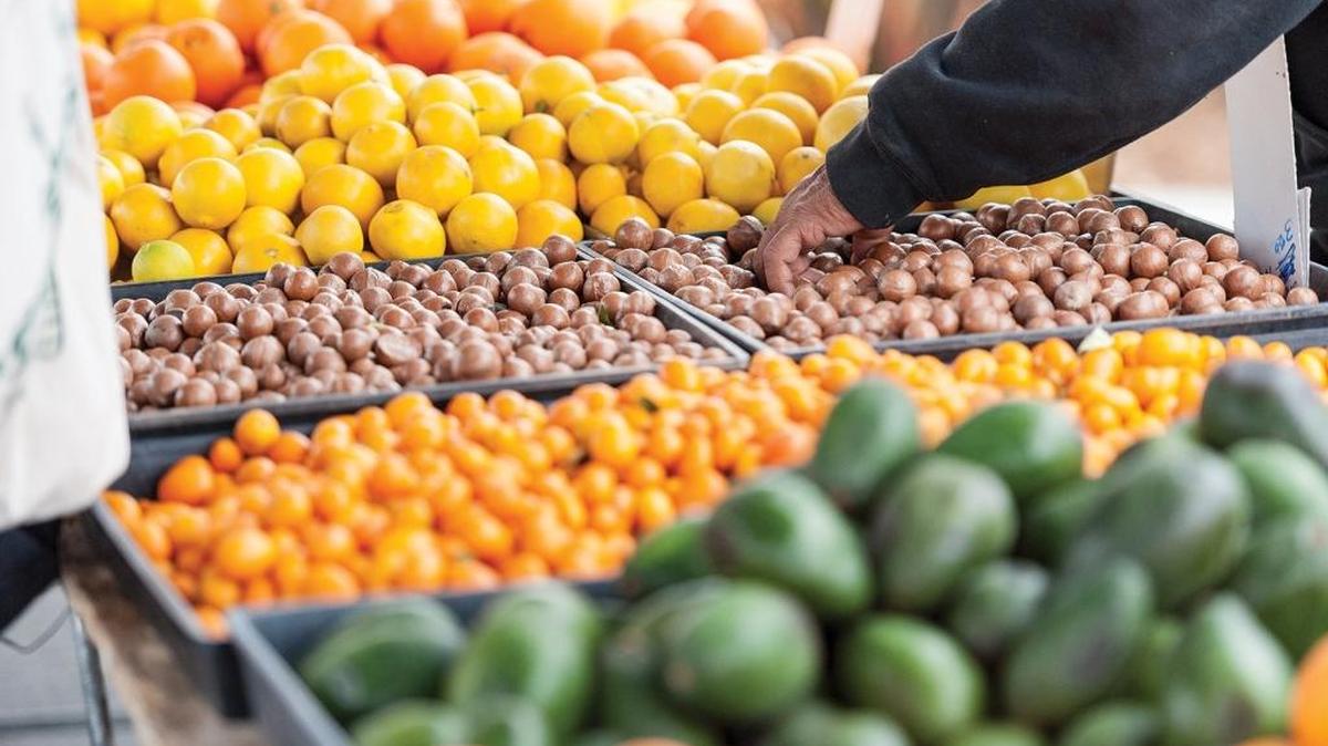 Most of the Coast cities have weekly farmers markets where fresh, local produce is available.