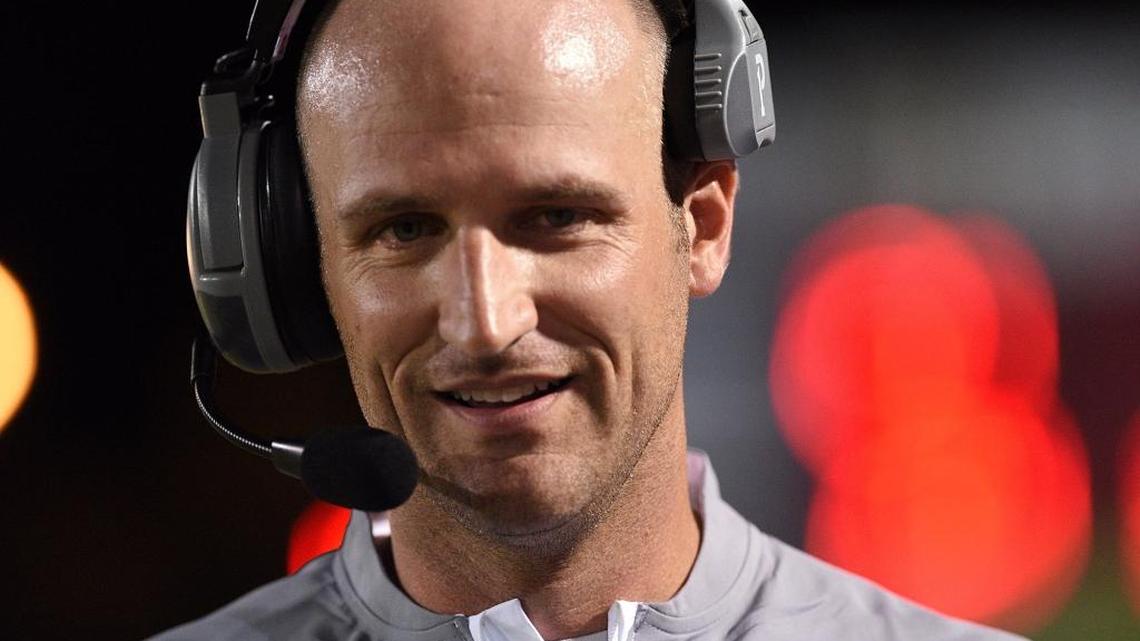 Manatee High football’s post-game prayer is a traditional staple