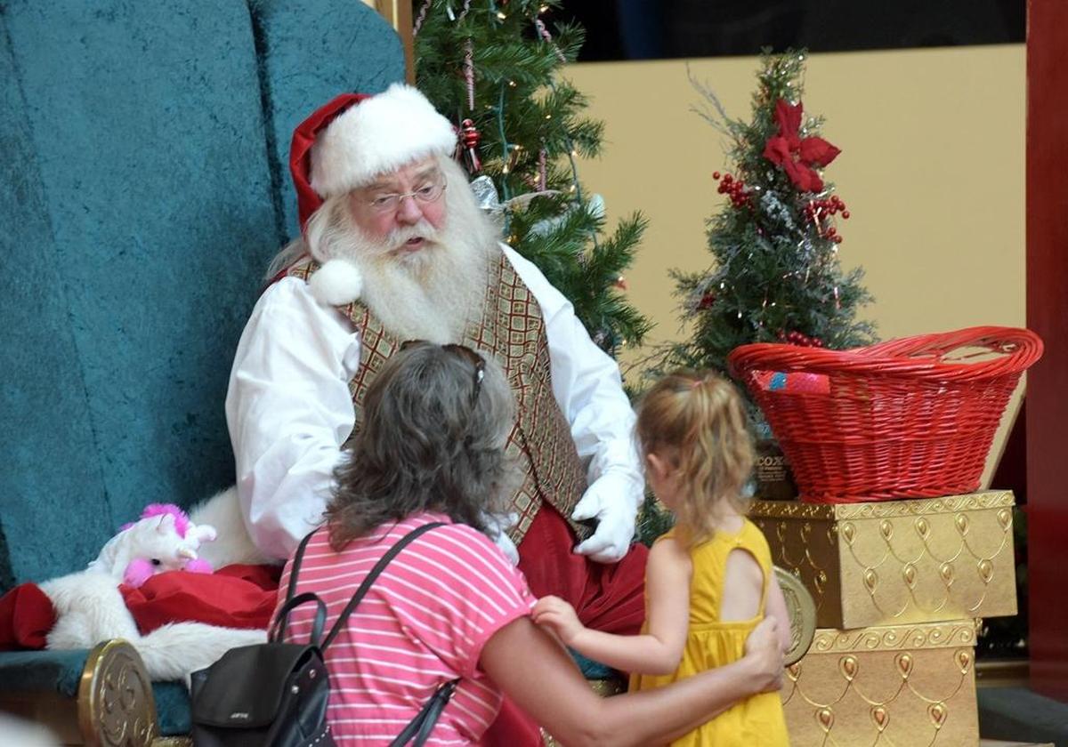 Santa meets visitors at DeSoto Square mall.