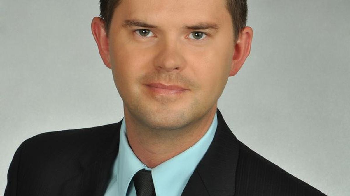 Christopher Tobiasz, real estate agent at Keller Williams Realty Select.
