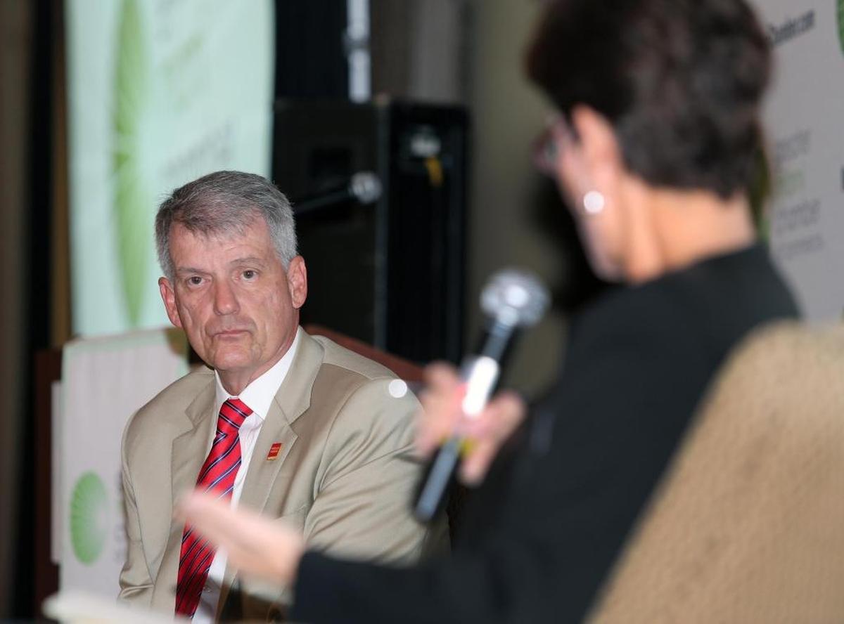 Wells Fargo CEO Tim Sloan chats with Miami Herald business editor Jane Wooldridge at the Greater Miami Chamber of Commerce economic summit.
