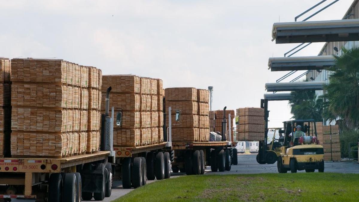 Though increasing the role of Florida seaports in freight is one way to take some of the onus off of road traffic, trucks will always be a large part of transporting goods in and around Florida.