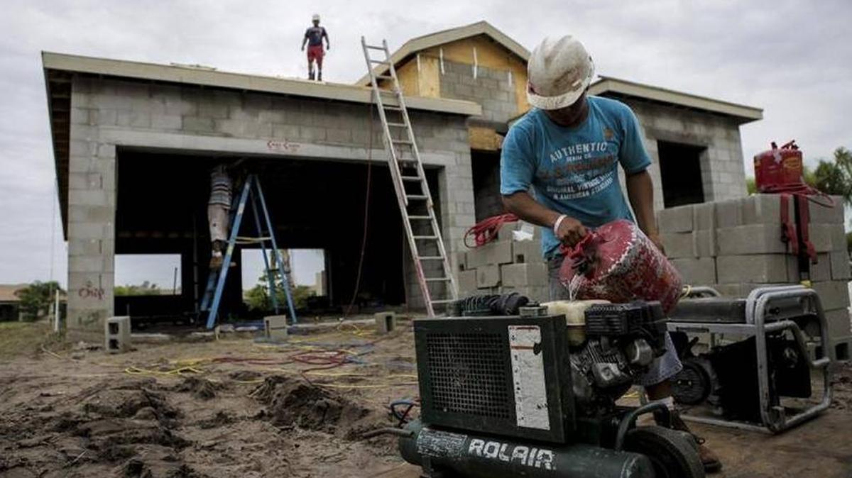 Construction continues to be a driving force for job growth across Florida, with a year-over-year increase of 43,900 positions in December.