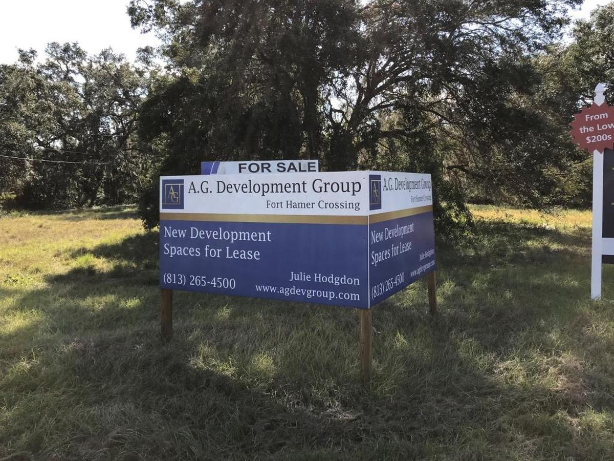 An application to develop a 97,650-square-foot shopping center called Fort Hamer Commons has been submitted to Manatee County Government for rezoning and site plan approval. The shopping center is proposed on the southeast corner of Fort Hamer Road and U.S. 301.